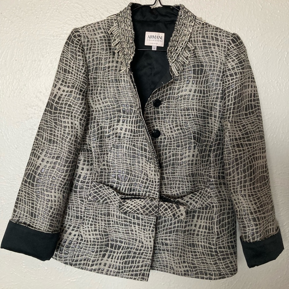 Armani Collezioni Gray pattern blazer